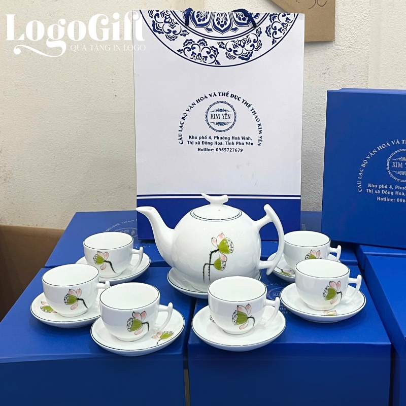 bo-am-chen-qua-tang-doanh-nghiep-in-logo (6)