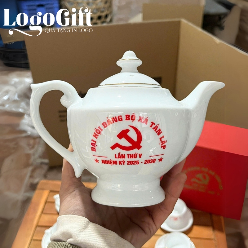bo-am-chen-qua-tang-in-logo-dai-hoi (39)