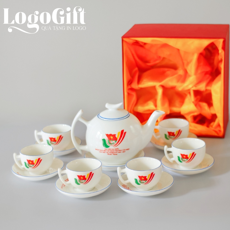 bo-am-chen-qua-tang-in-logo-dai-hoi-dang-buoi-canh (19)