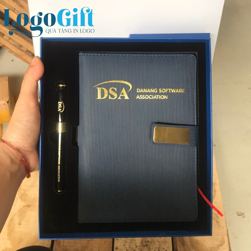 bo-giftset-so-da-but-ky-qua-tang-in-logo (15)