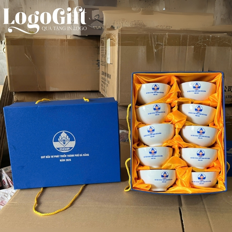 bo-bat-com-qua-tang-in-logo (20)