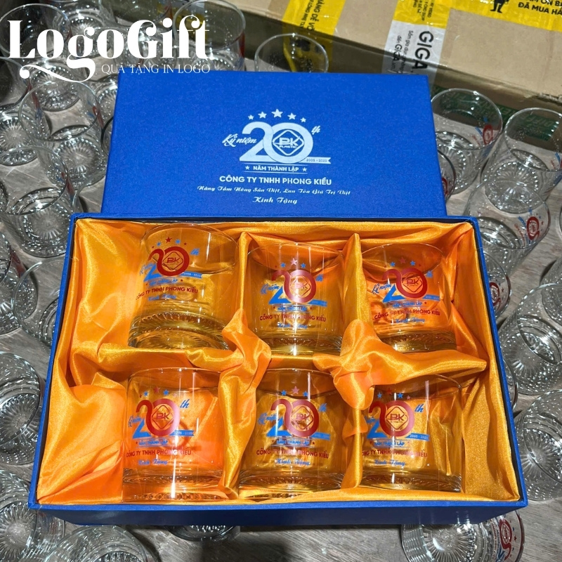 bo-coc-thuy-tinh-qua-tang-in-logo (12)