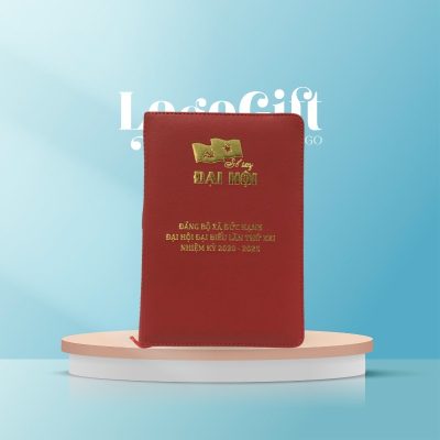 Quà tặng Đại Hội in logo sổ da dán gáy màu đỏ LG-SD06