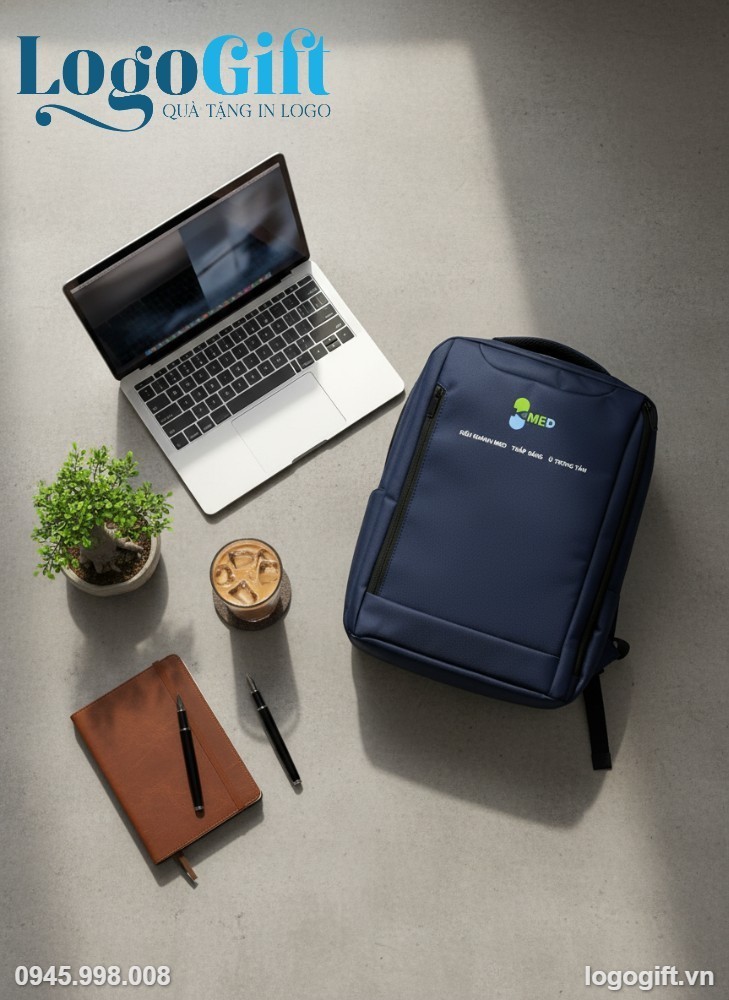 balo-qua-tang-in-logo-dung-laptop-mau-xanh-vai-900pu-lg-bl07