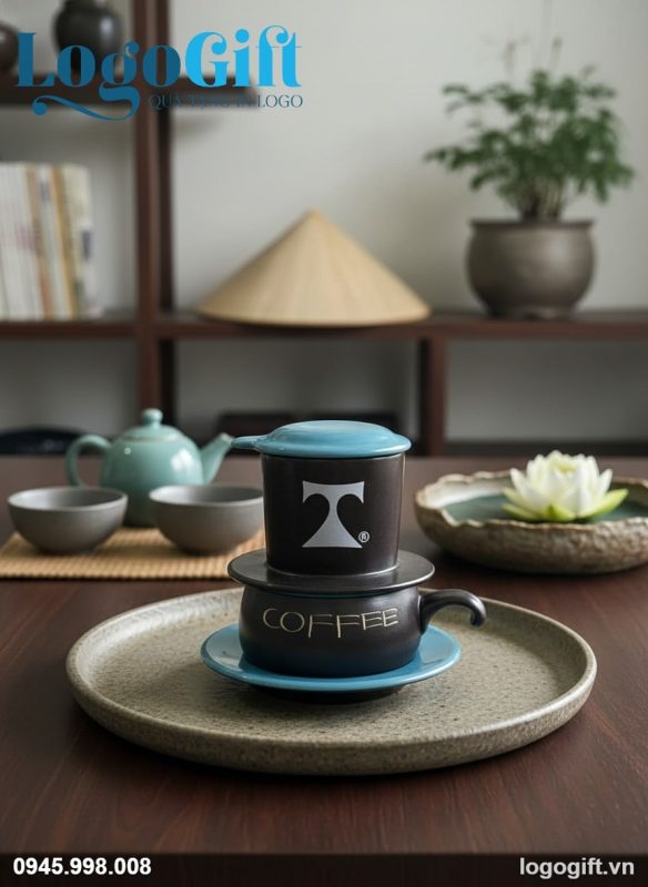 bo-phin-cafe-su-qua-tang-in-logo-men-mat-nap-xanh-lg-cs17-1