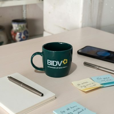 coc-su-qua-tang-in-logo-men-xanh-luc-dang-lun-quai-c-lg-cs16