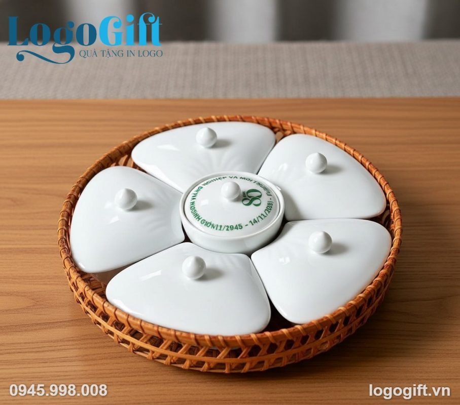Khay mứt sứ quà tặng in logo kỷ niệm 5 cánh hoa đào khay mây LG-KM06