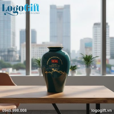 lo-hoa-bat-trang-qua-tang-in-logo-men-xanh-ve-vang-ma-dao-thanh-cong-31cm-lg-lh15