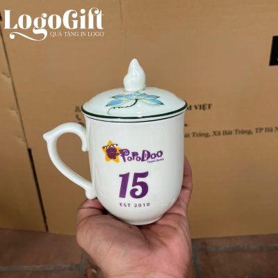 ly-su-qua-tang-in-logo-dang-ngon-lua-co-nap-ve-hoa-sen-xanh-350ml-lg-cs14 (2)