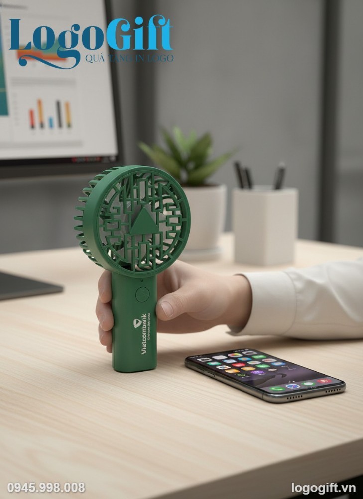 quat-dien-cam-tay-mini-qua-tang-in-logo-mau-xanh-la-4-5w-19cm-lg-qd02