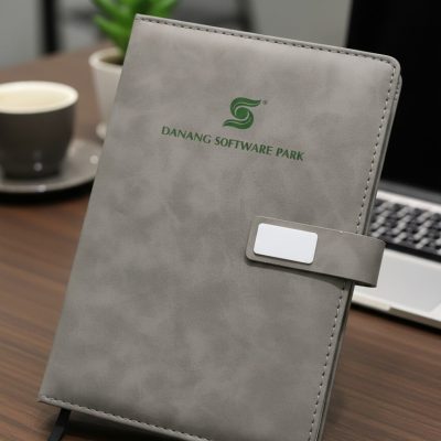 so-da-dan-gay-qua-tang-in-logo-tai-gai-nam-cham-a5-mau-xam-lg-sd13-2