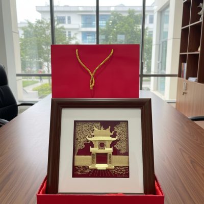 tranh-dat-vang-qua-tang-in-logo-hoa-tiet-khue-van-cac-24x24m-lg-tdv02-0